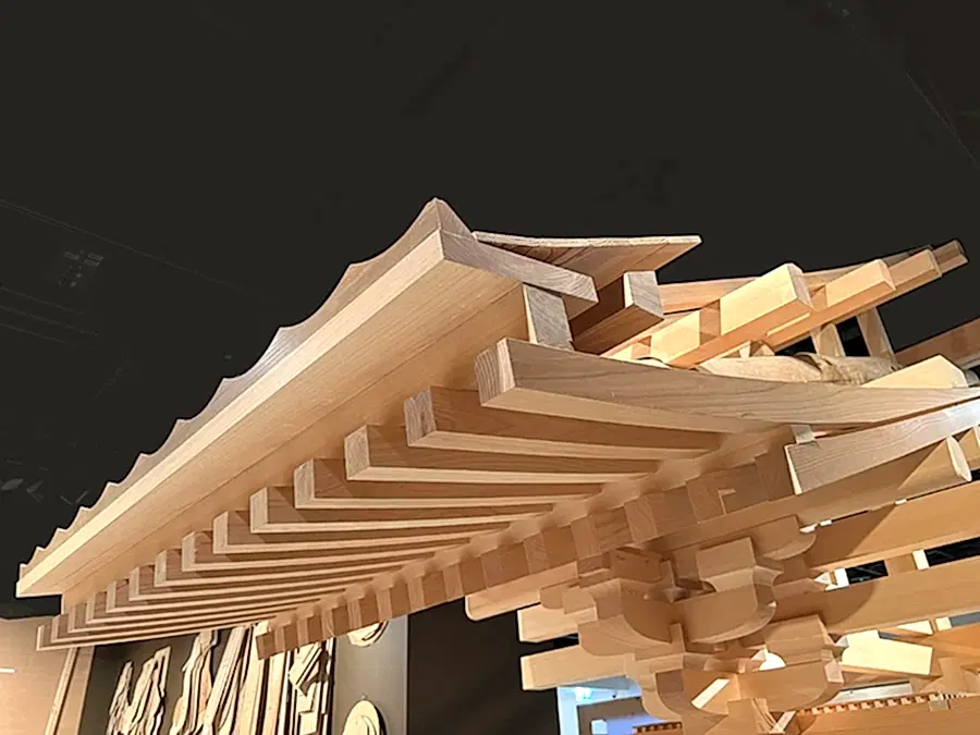 japanese-temple-roof-kumimono-bracket-complex-wooden-eaves-architecture-R-1