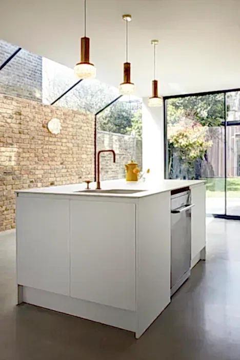 RISE-Design-Studio-Architects-Burrows-Road-Glazed-Envelope-Sustainable-Side-Extension-3AF-06