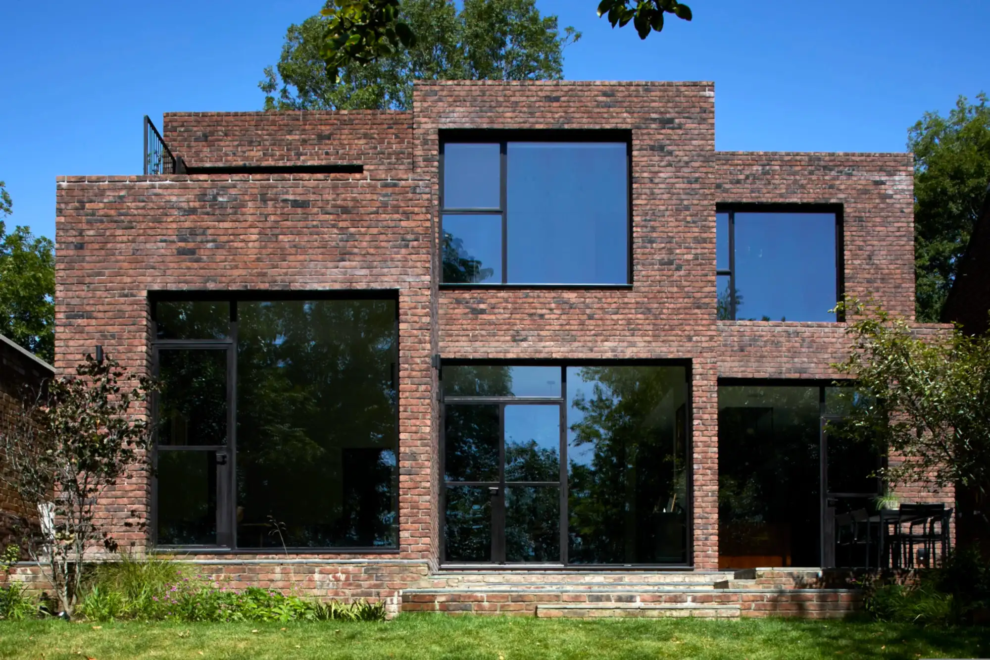 RISE-Design-Studio-Architects-Mill-Hill-House-New-Build-Sustainable-Home-3AF-05