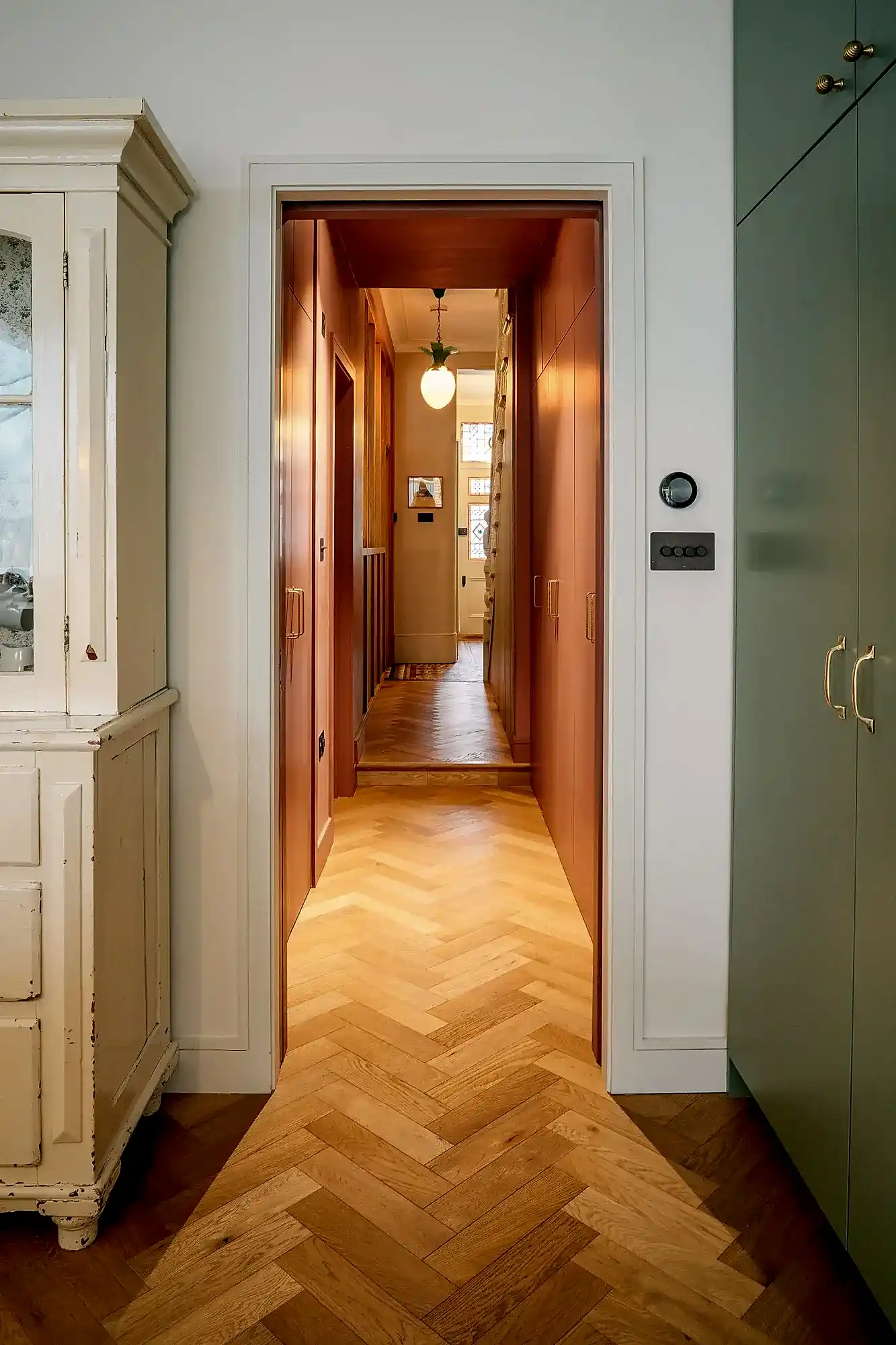 RISE-Design-Studio-Architects-Queens-Park-Kempe-Road-House-3AF-05