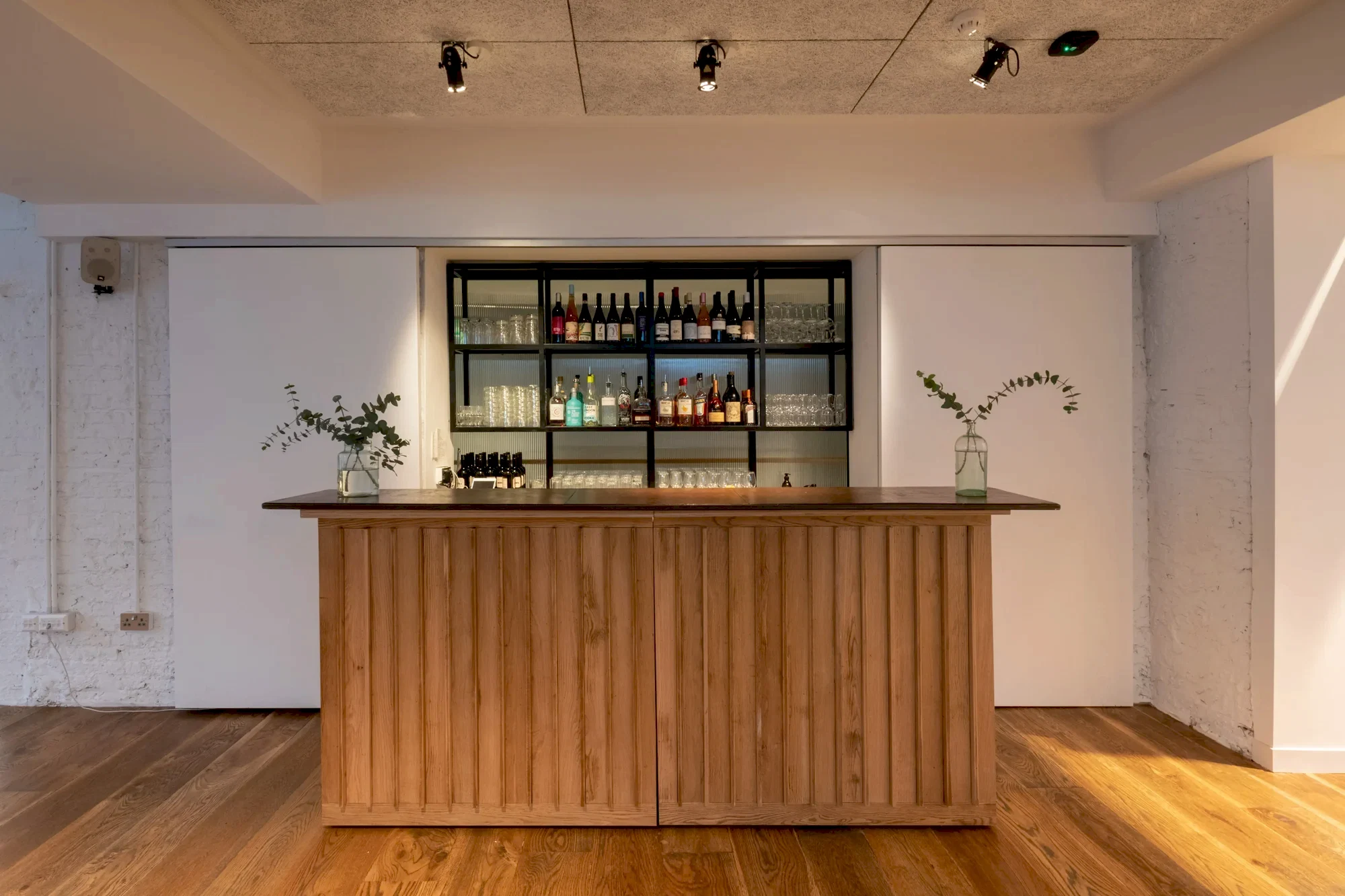 RISE-Design-Studio-Architects-Restaurant-Carousel-Two-Interiors-Fit-Out-3AF-04-Bar-01