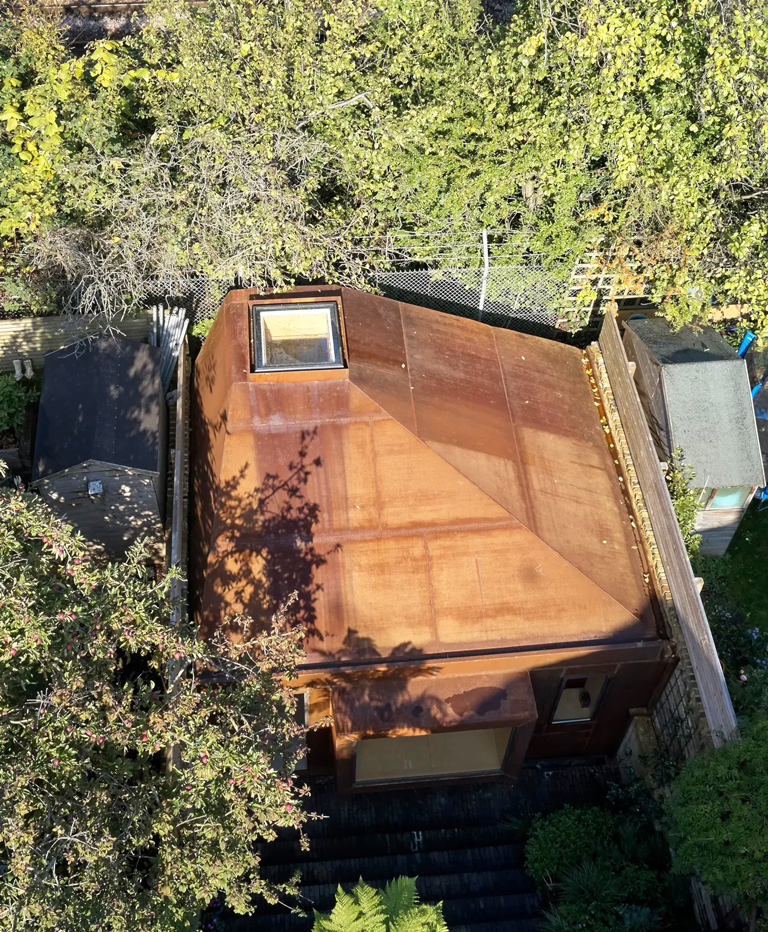 RISE-Design-Studio-Architects-The-Bunker-Garden-Studio-Sustainable-Outbuilding-3AF-03