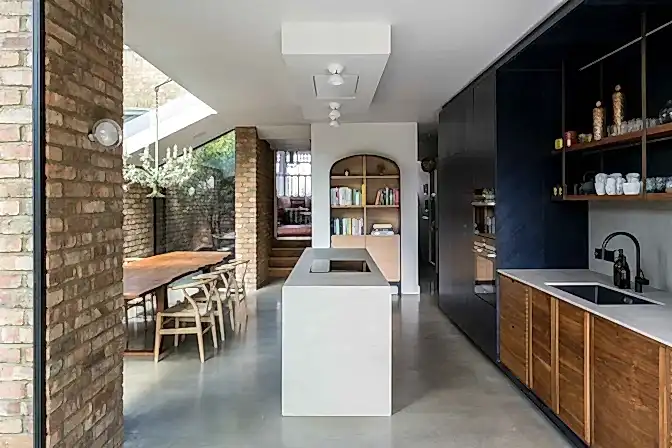RISE_Design_Studio-Architects-Queens_Park_House-Kitchen-Side_Extension-1536x1024