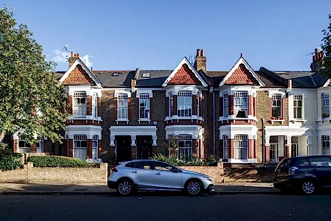 RISE_Design_Studio-Queens_Park_House-Queens_Park-NW_London-Front-1536x1027