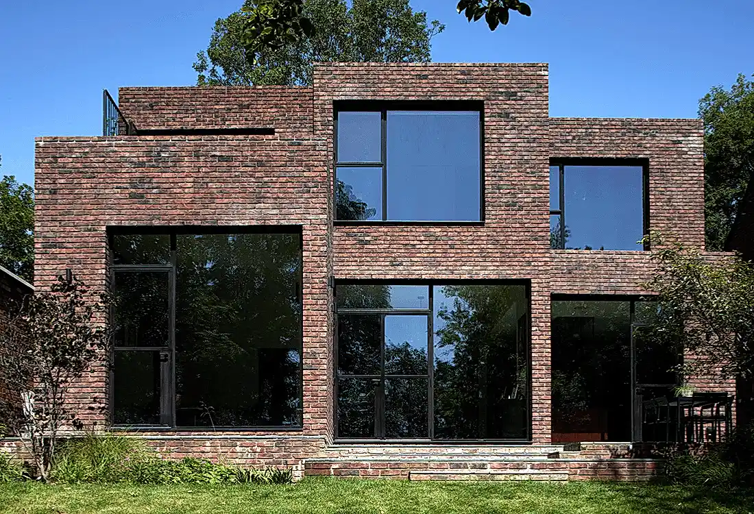 laytria.onlinehubfsRedefining-Modern-Living-Through-Innovative-Architecture-Design